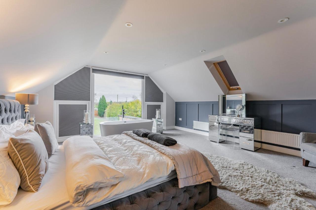 Rockdenes - Entire Property Hainford Экстерьер фото